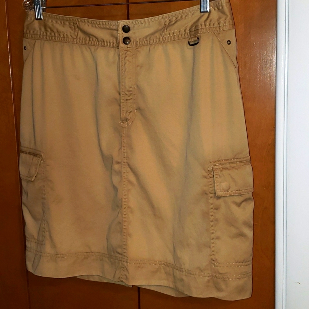 Liz Claiborne tan skirt